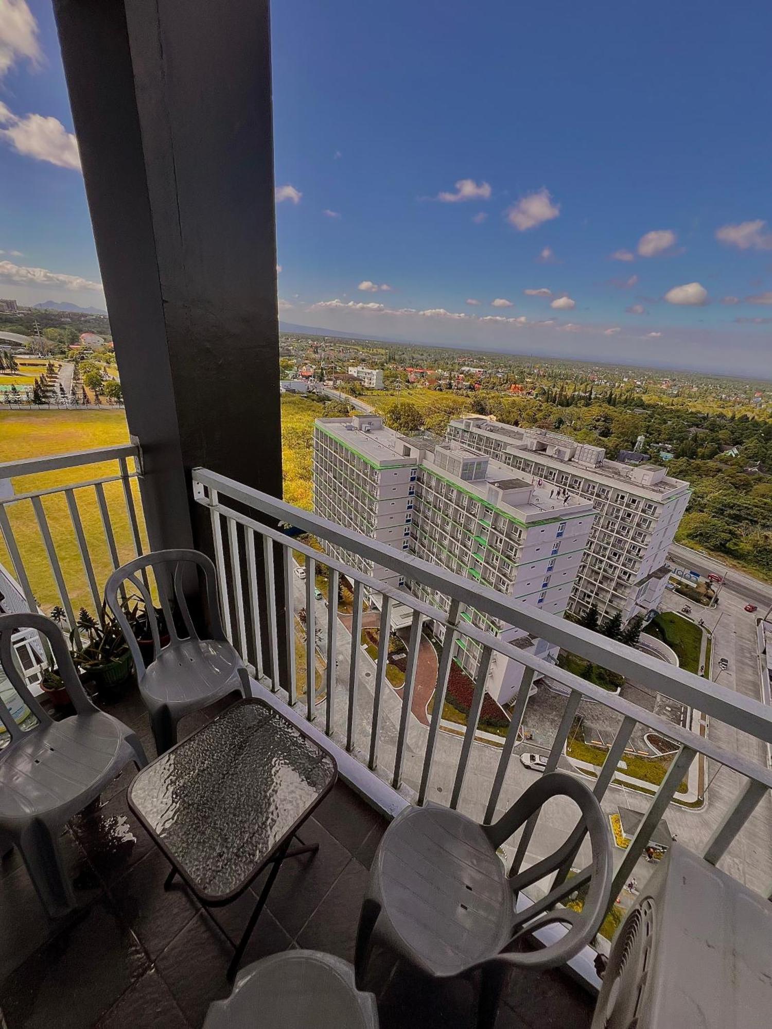 تاجيتاي The Pallet House, Wind Residences Tagaytay المظهر الخارجي الصورة